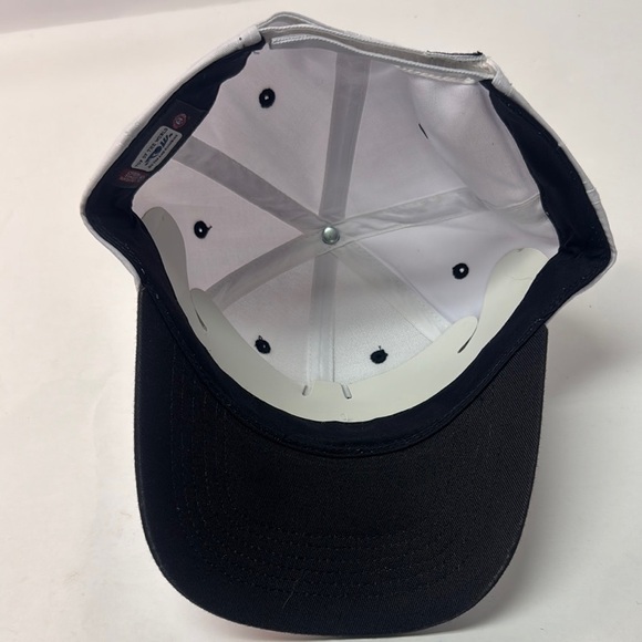 Vintage Utah State University Aggies White Cap with sticker - Picture 5 of 7